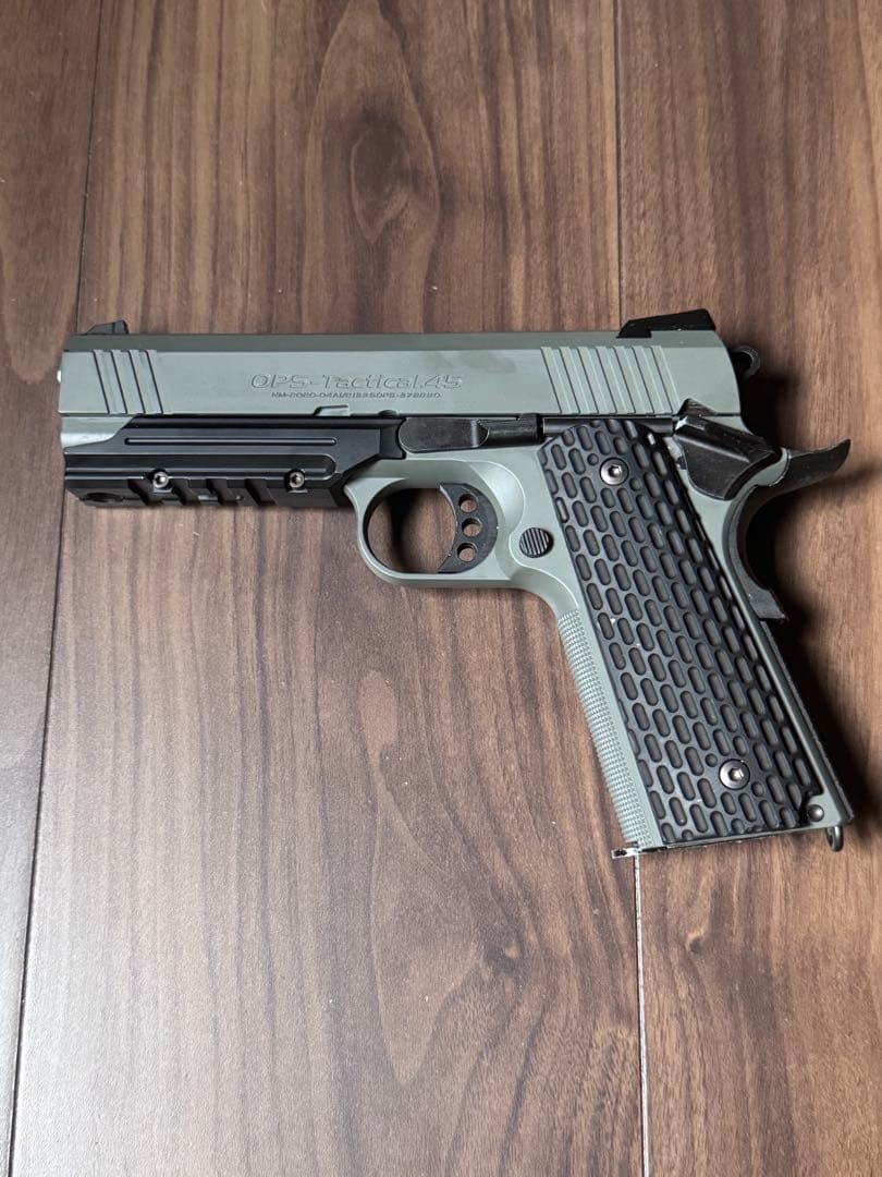 東京マルイ　フォリッジウォーリア　マガジン２本付き