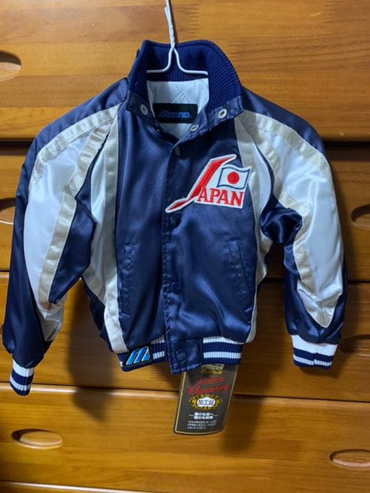 非売品！侍ジャパン　ウインドブレーカー　一点物　ワッペン刺繍　貴重品　お子様用
