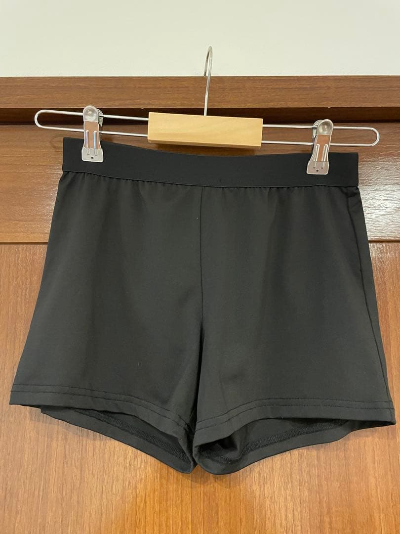 1PIU1UGUALE3 ゴルフ レディーススカート ホワイト S