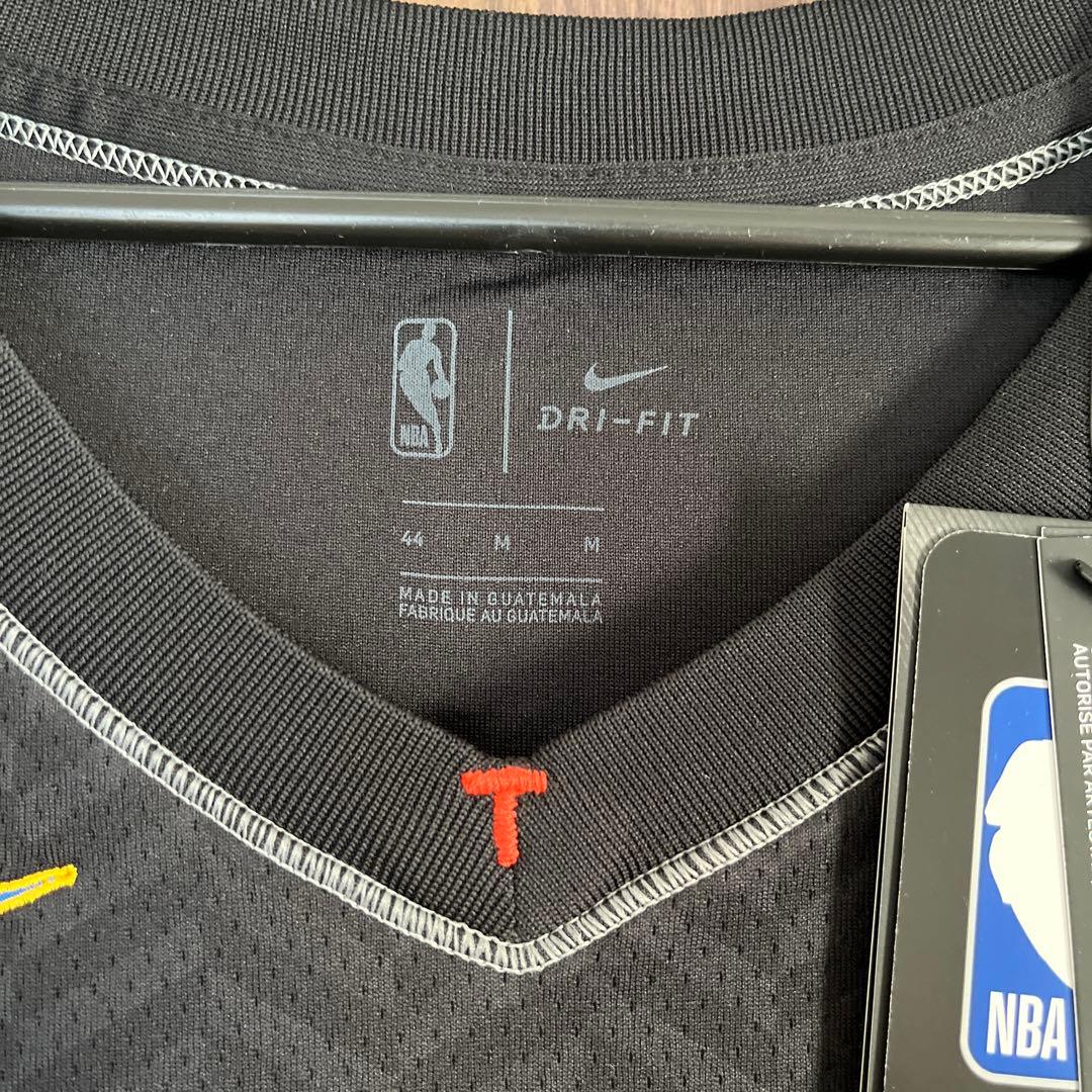 カイリーアービーング　ユニホーム