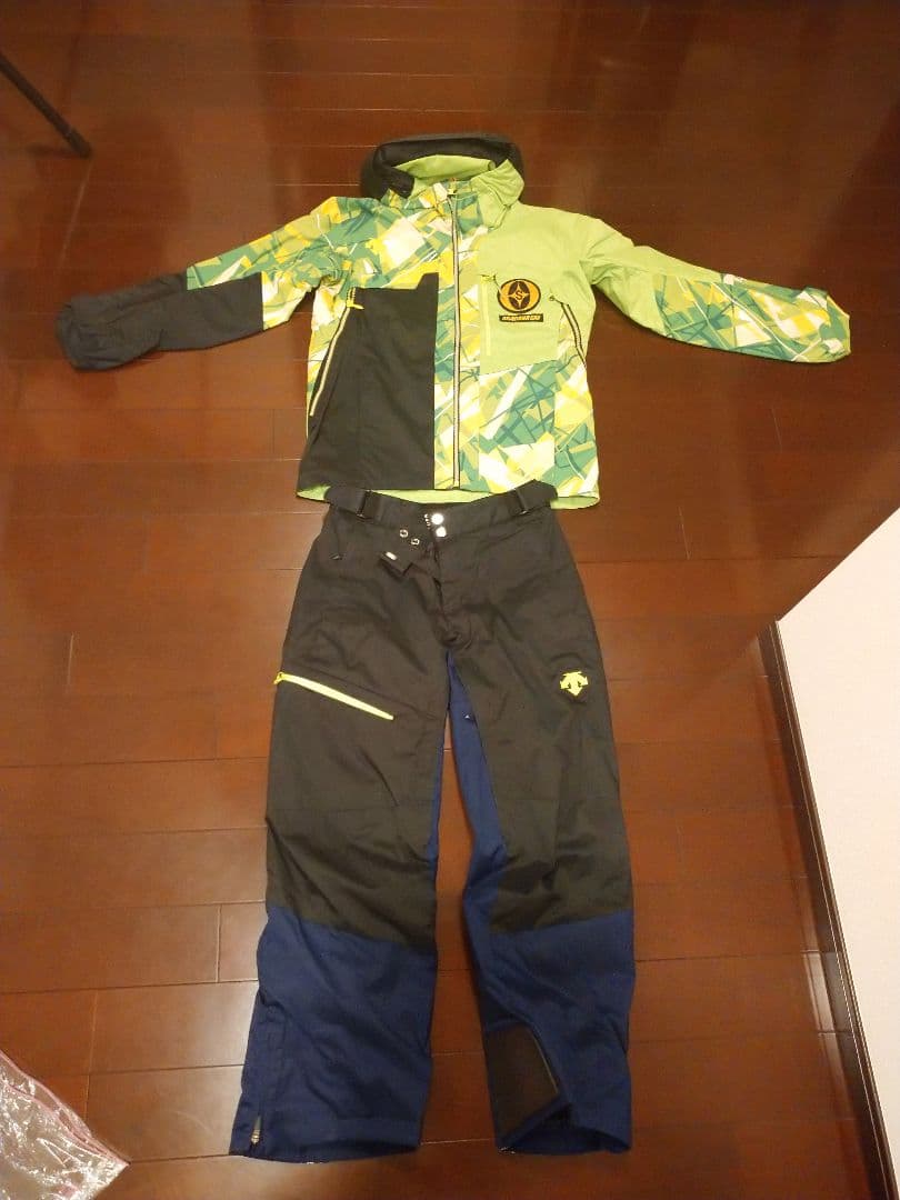 2018オガサカチームウェア上下S クリーニング済み