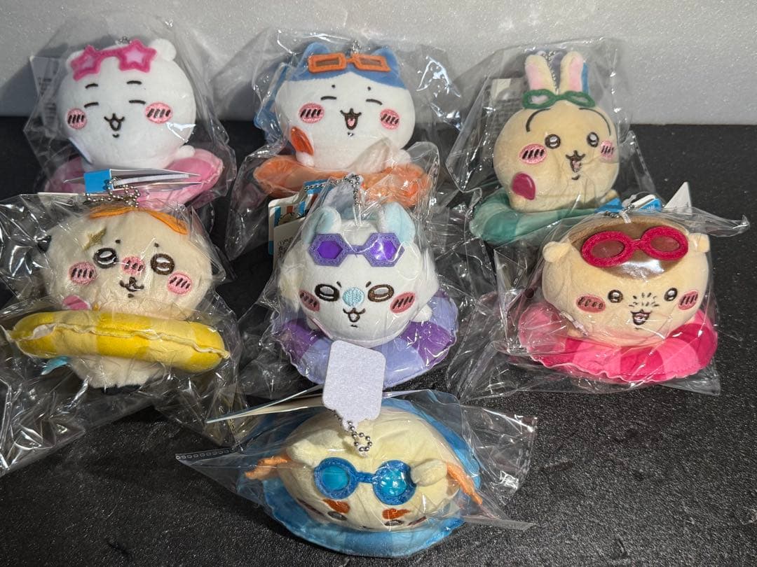 【海外限定】ちいかわminiso 猛暑の夏 マスコット 浮き輪 全7点セット