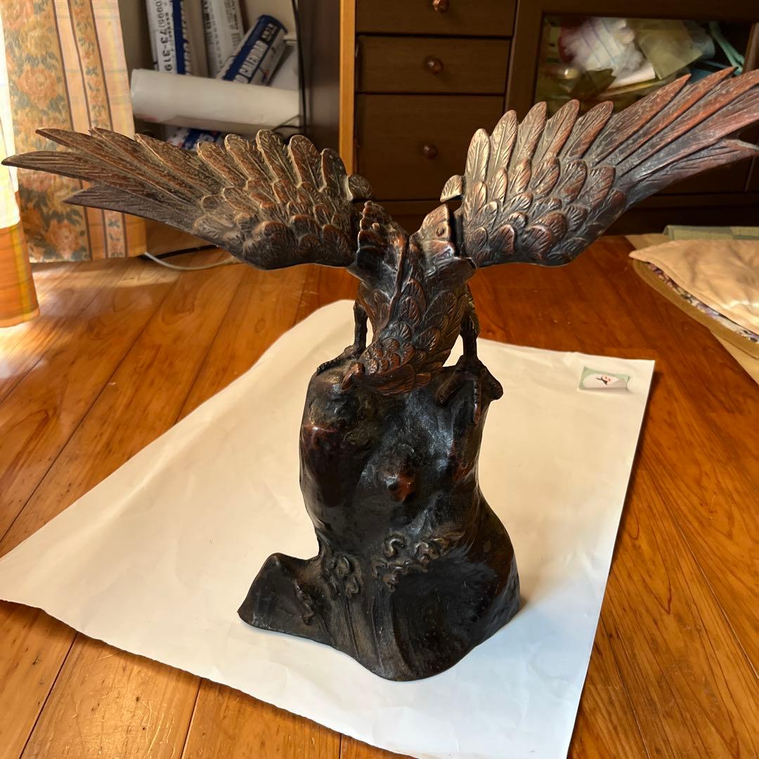 鷹　アンティーク置物