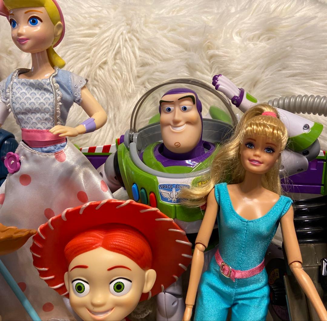 トイストーリーフィギュア　人形