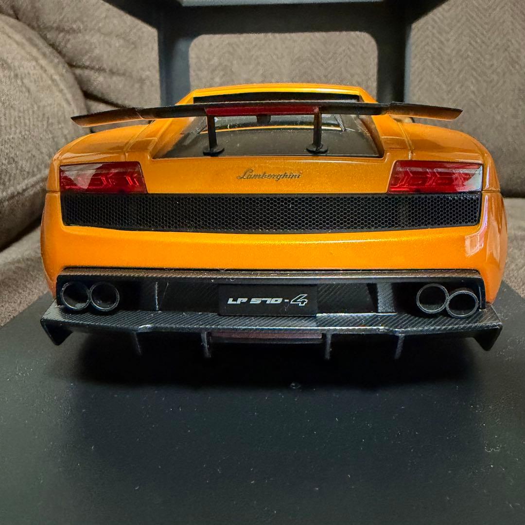 ハチハチAUTOart Lamborghini Gallardo