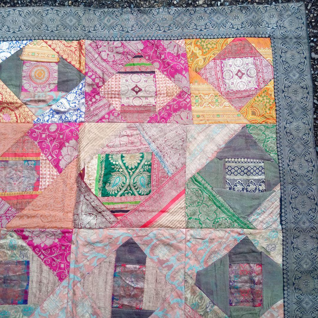 アンティーク　ビンテージ　インド　サリー　シルク　パッチワーク　継ぎ接ぎ　古布