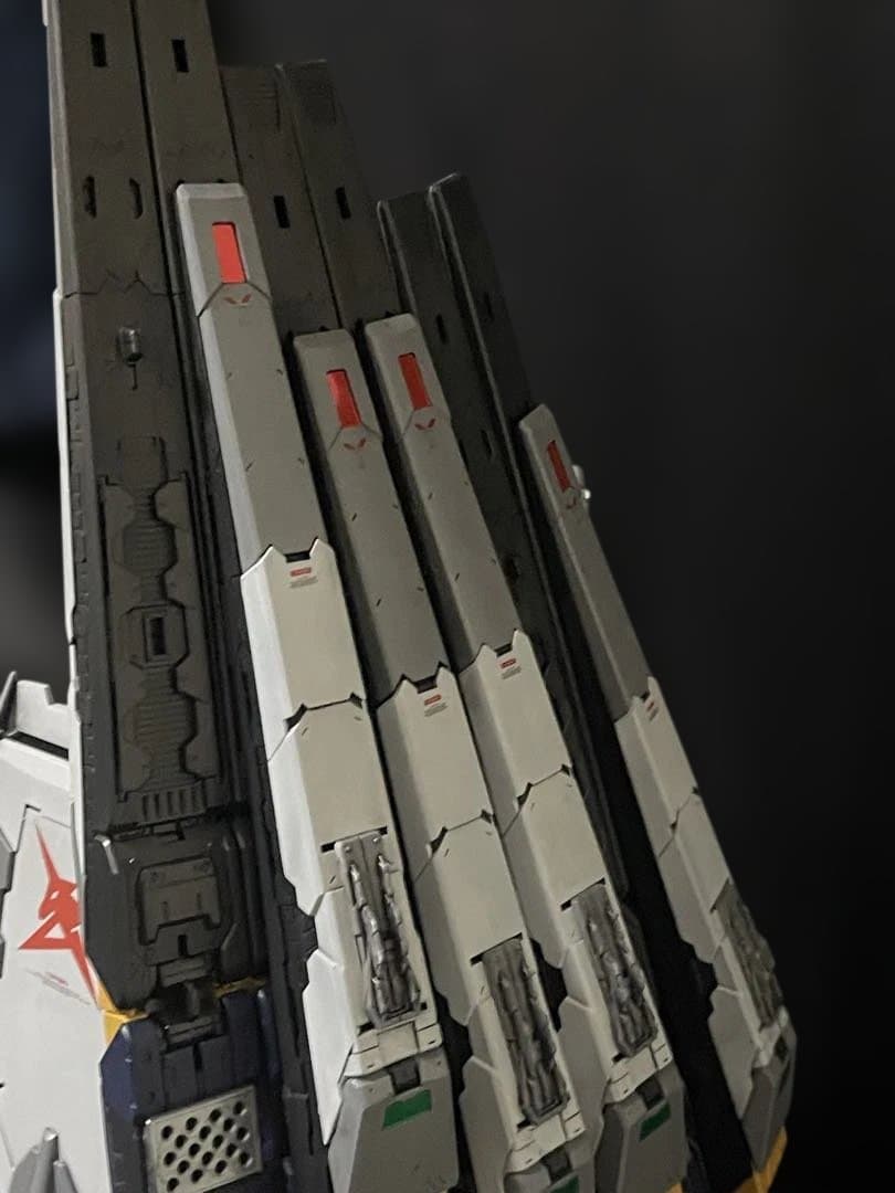 PG UNLEASHED 1/60 νガンダム 国内正規品塗装済み完成品