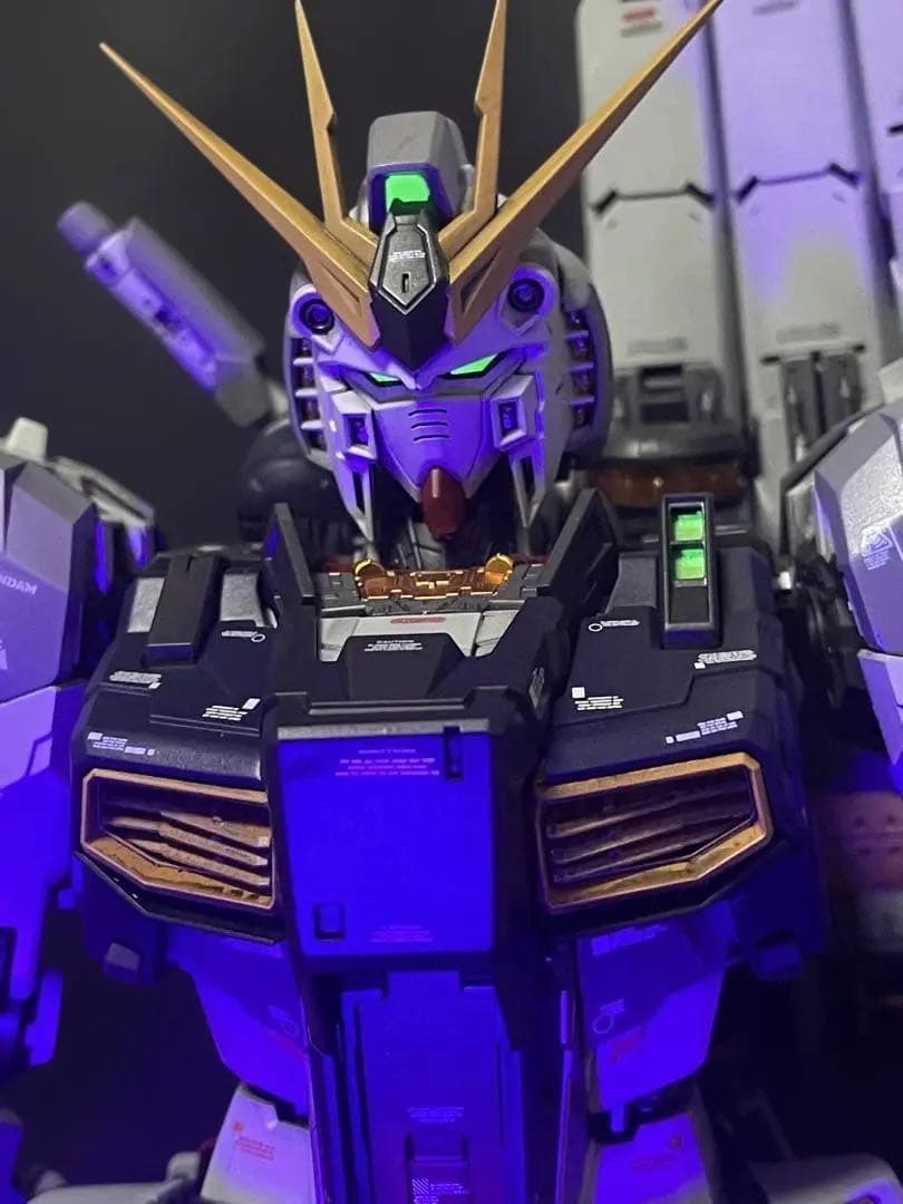 PG UNLEASHED 1/60 νガンダム 国内正規品塗装済み完成品