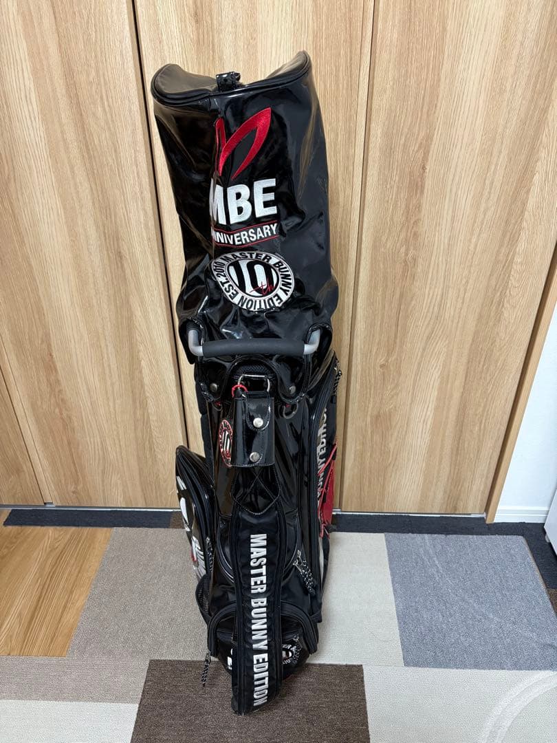 マスターバニーエディション　エナメルキャディーバッグ(スタンド式)