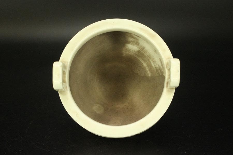 中国美術 白磁 饕餮紋 三足 双耳 香炉 高13.8cm(LC632)