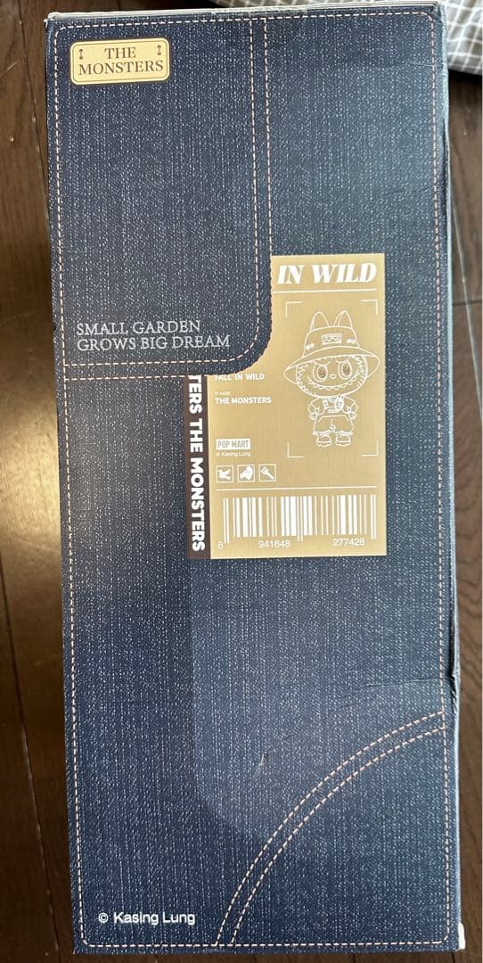 ラブブ　THE MONSTERS FALL IN WILD