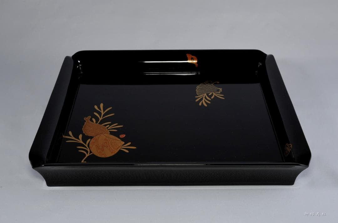 【Tatsu Kazuki】茶平一斎 海松貝蒔絵 四方盆 共箱