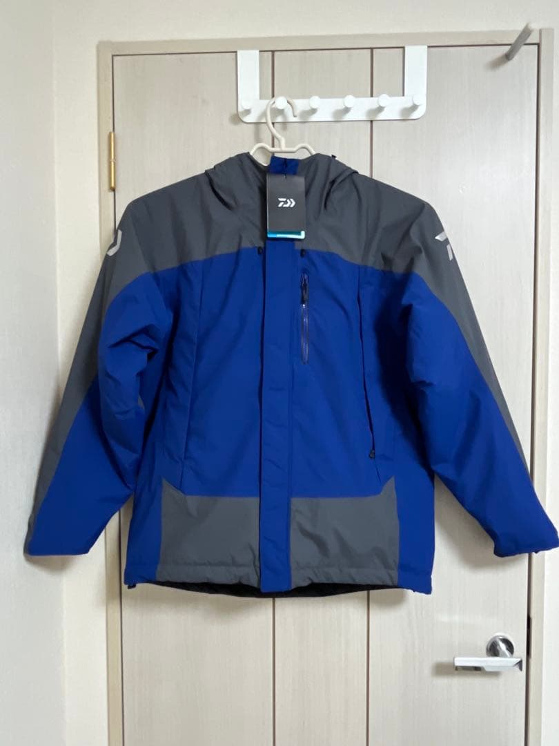 【新品未使用】ダイワ　レインマックス ハイロフトウィンタースーツDW-3423