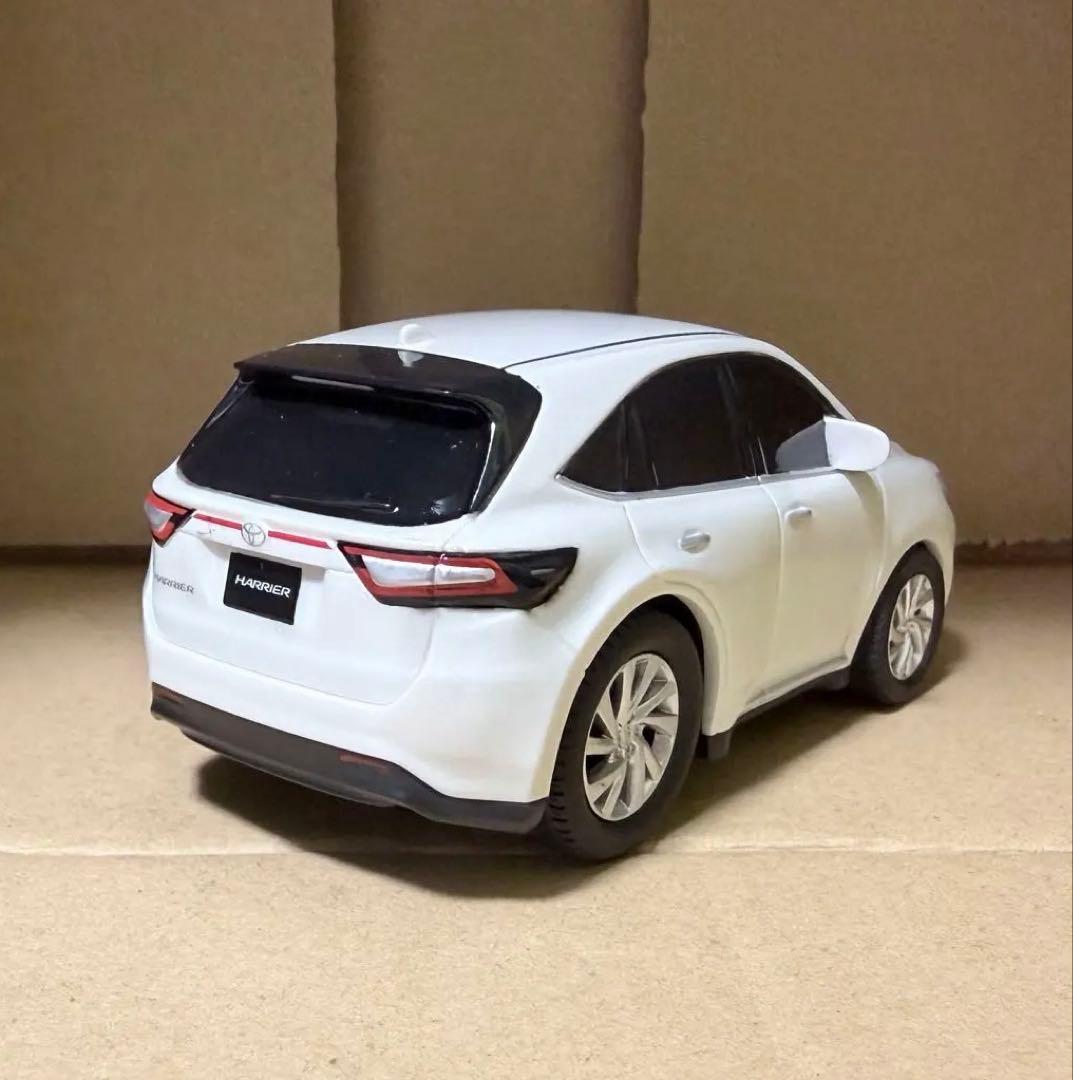 ドライブタウン トヨタ ハリアーターボ60系 プルバックミニカー カラーサンプル