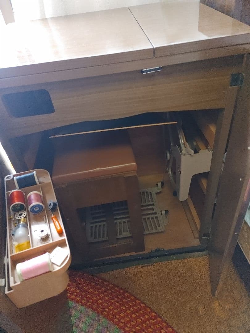 昭和レトロ　足踏みミシン　三菱　ヴィンテージ