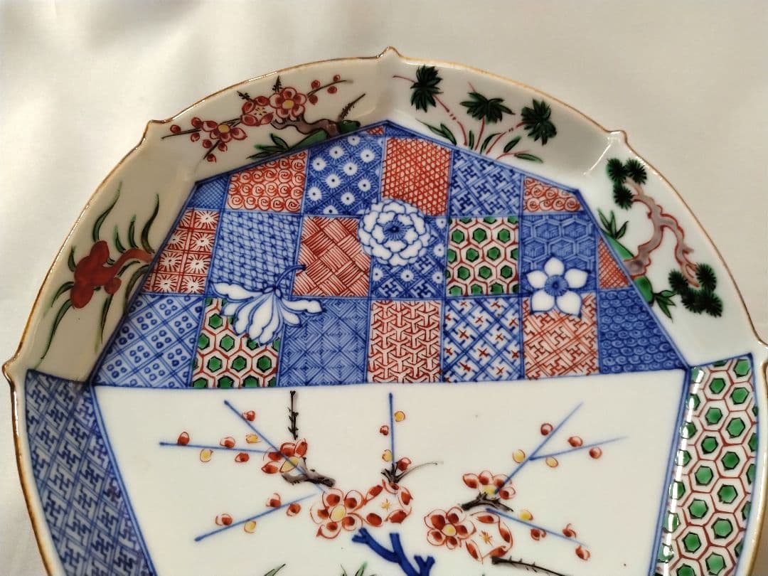 色絵祥瑞　八角形皿　九谷焼　須田菁華作