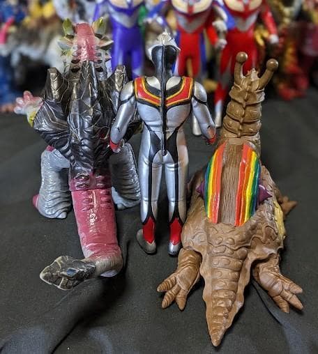 ウルトラマンティガ＆登場怪獣・宇宙人（バンダイ）ソフビフィギュア34体セット