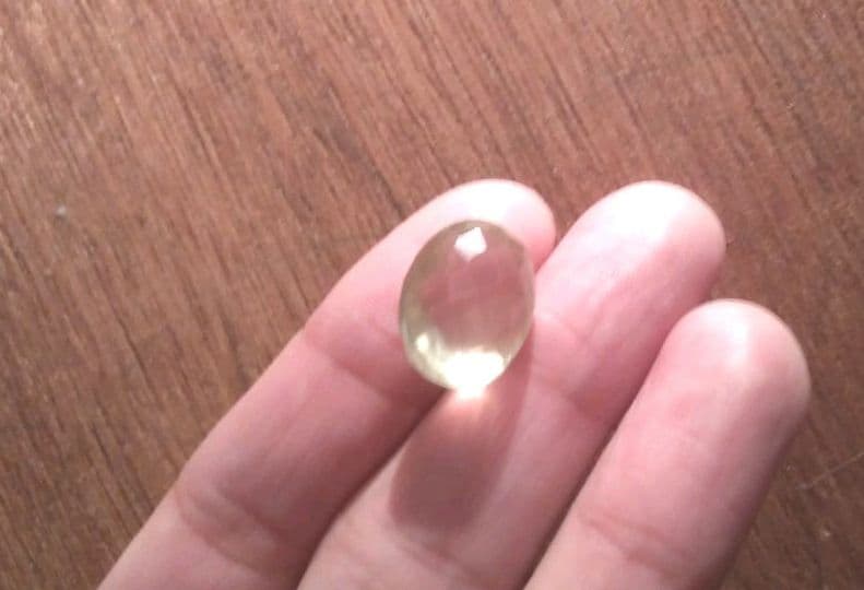 レモンクオーツ　多面カット　ルース