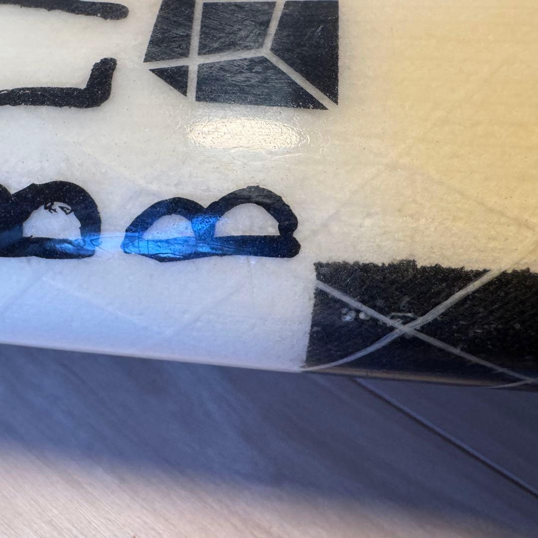 サーフボード 5'11 JS BLACK BOX 2 EPS 送料込