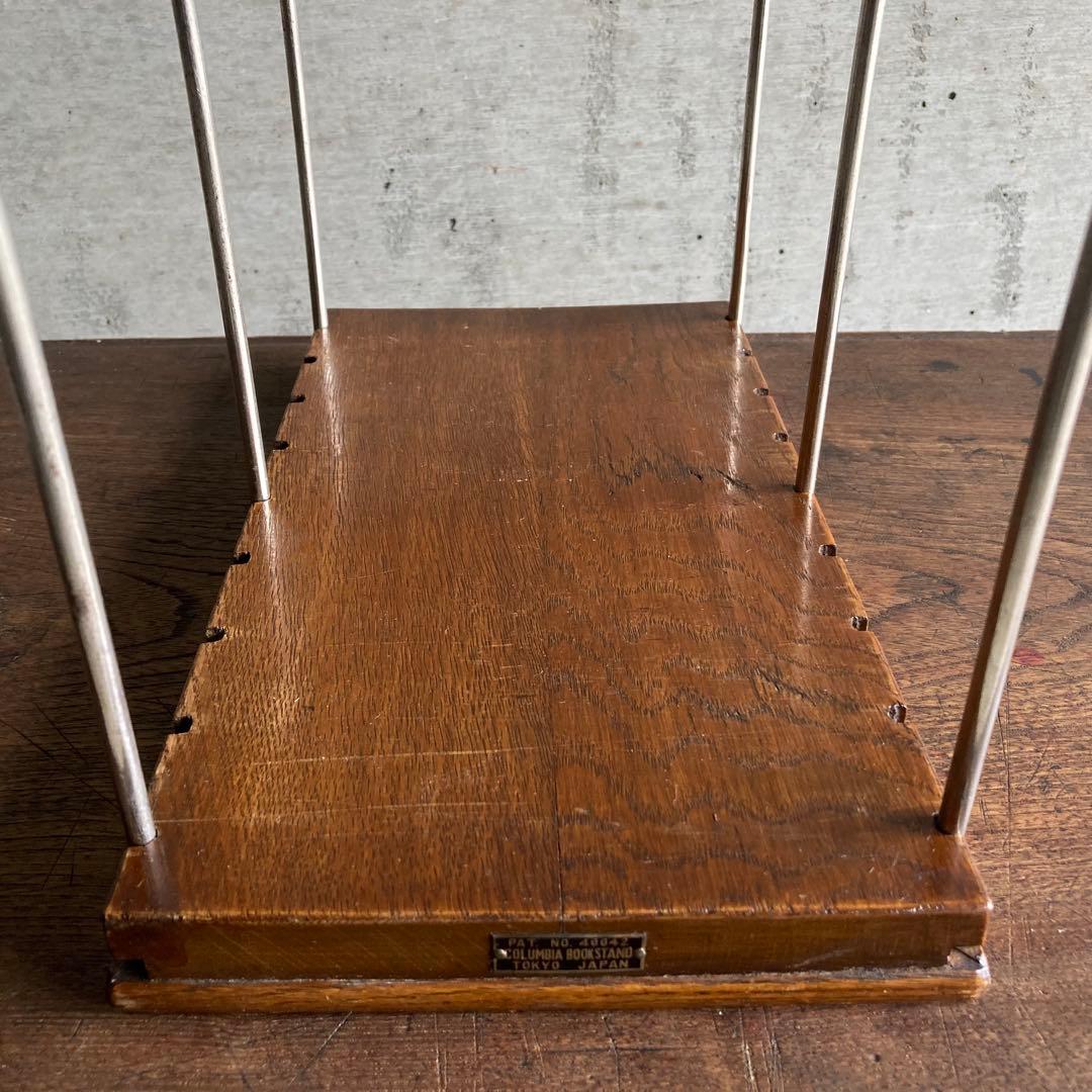 古い味のある本棚 書類 飾り台 スタンド ラック 木製 金属 レトロ ビンテージ