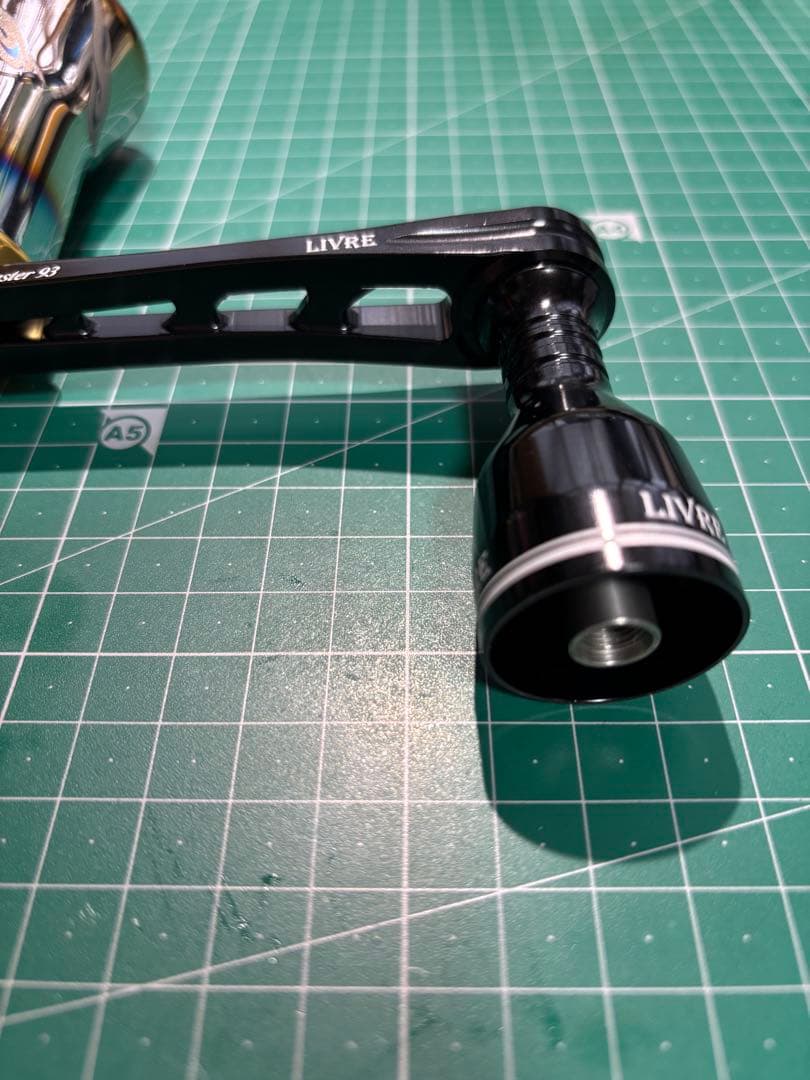 限定100本 リブレ モンスター93 ハンドル マグロ ソルティガ ダイワ用