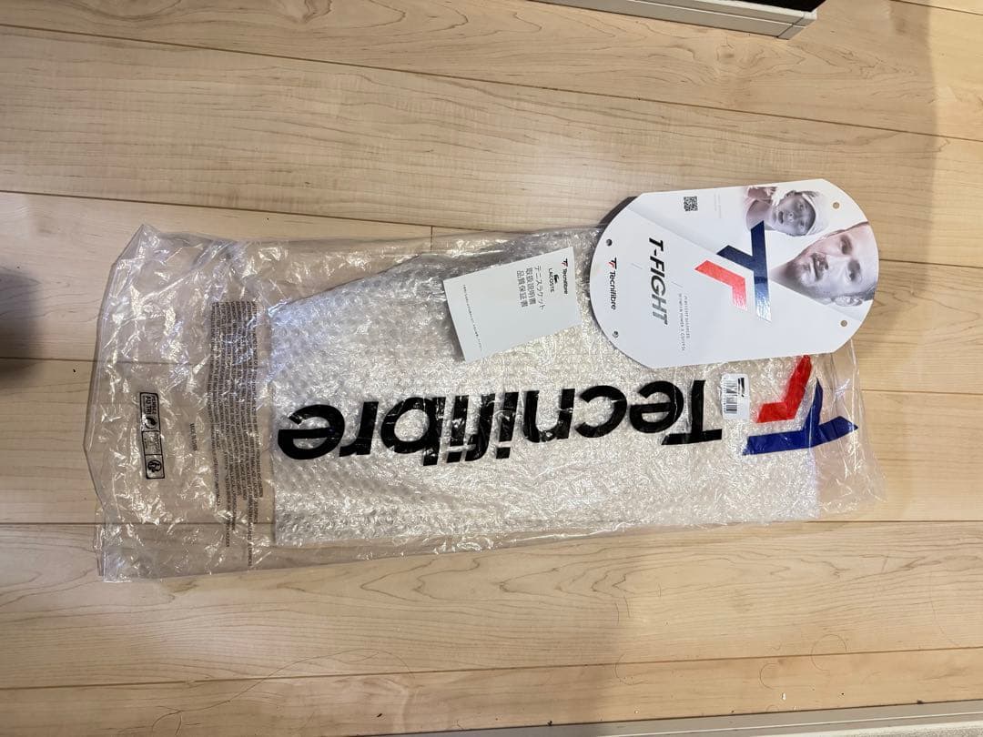 テクニファイバー・t-fight 300s 2025 ほぼ新品 袋、説明書付き