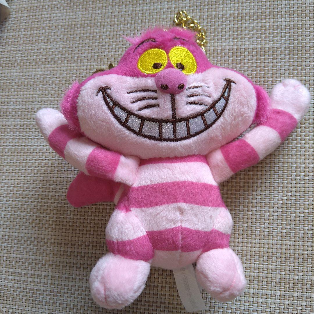 ディズニー不思議の国のアリス　チシャ猫ぬいぐるみバッジキーチェーン