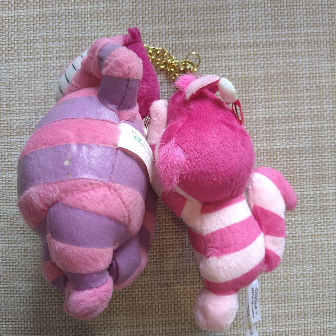 ディズニー不思議の国のアリス　チシャ猫ぬいぐるみバッジキーチェーン