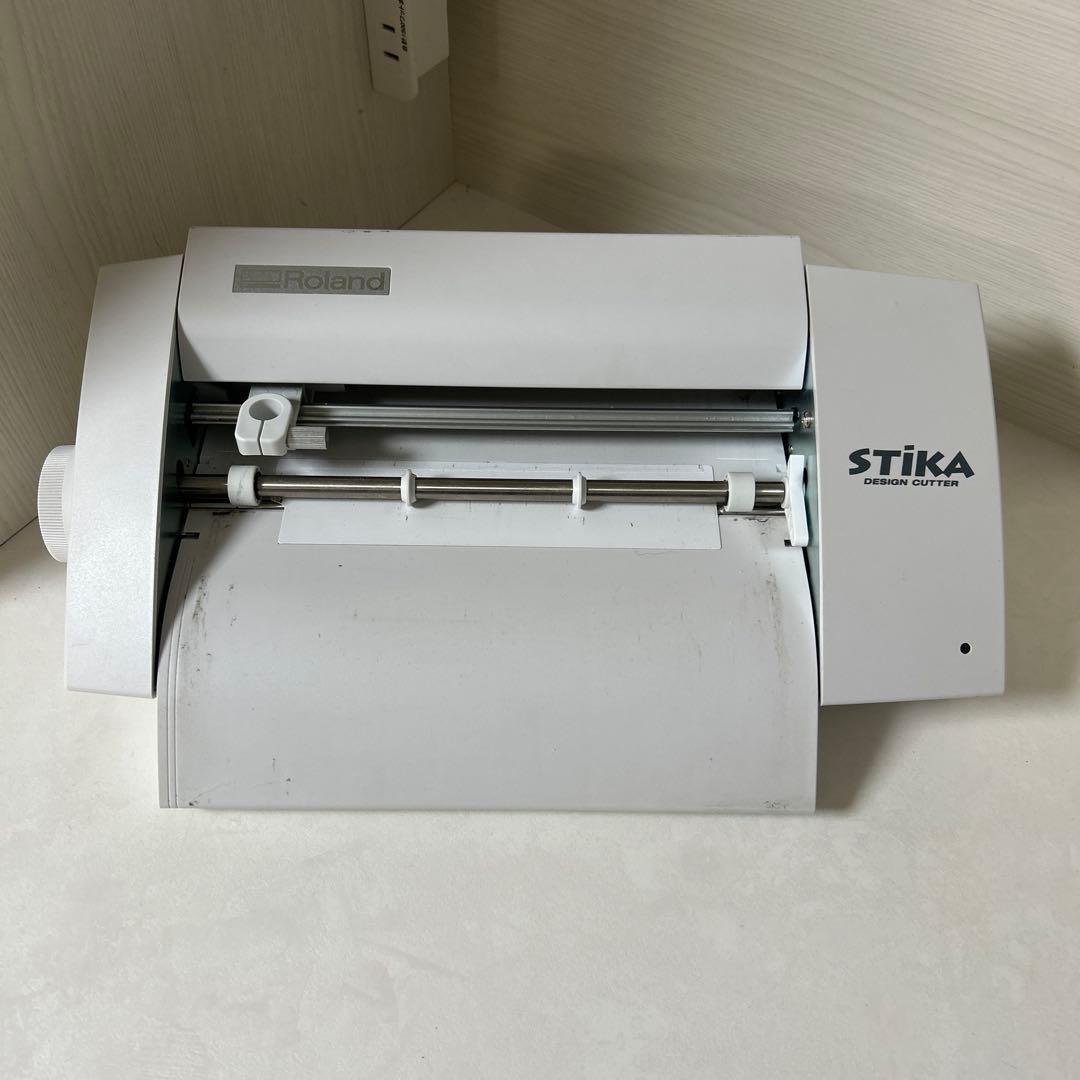 Roland SV-8 カッティングマシン