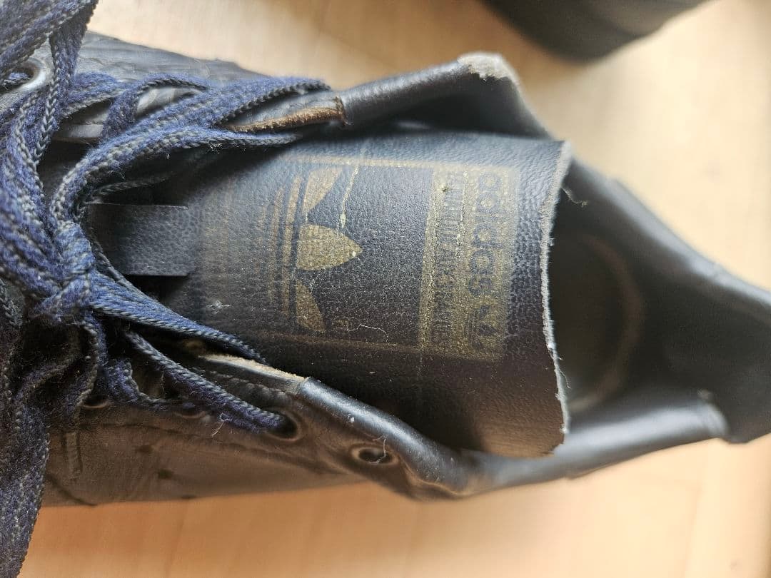 1982頃　希少　adidas official 黒 26センチ位