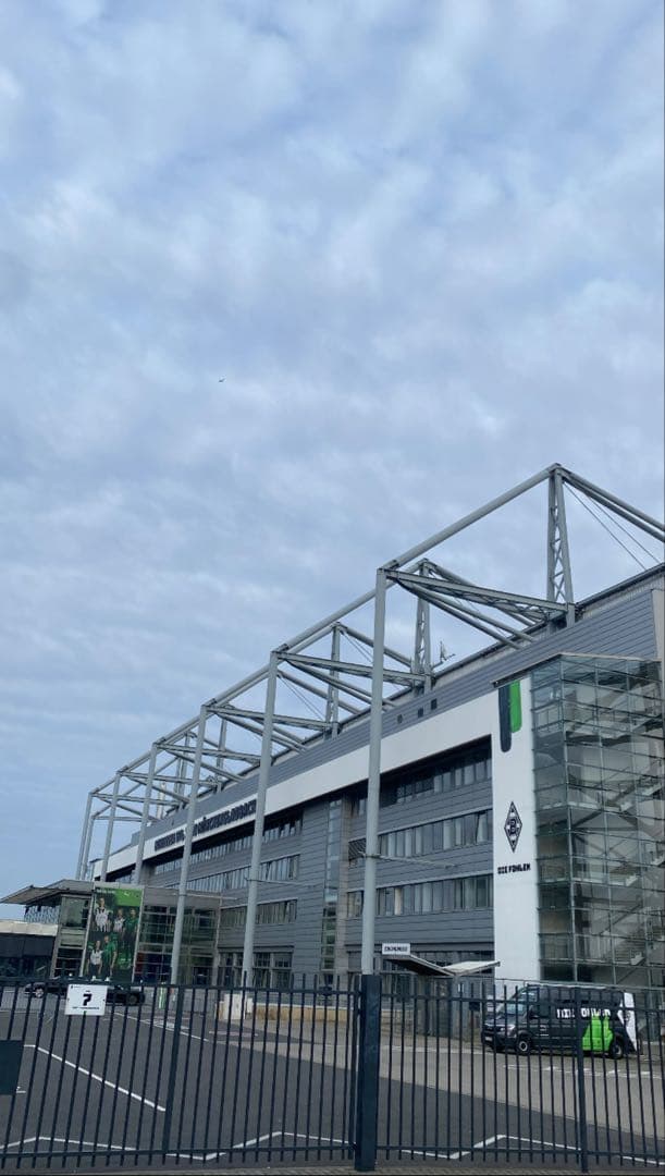 ボルシアMG 直筆福田師王サイン入り 海外限定