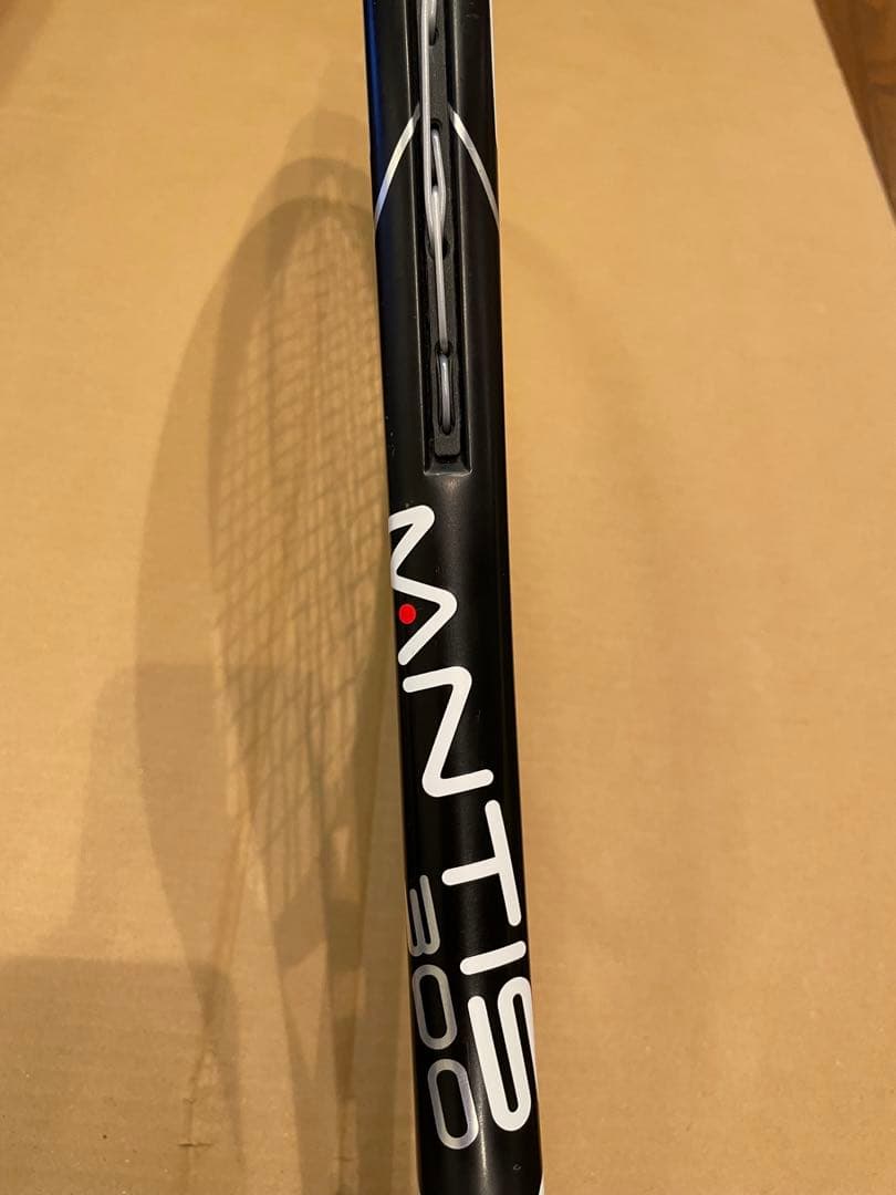 MANTIS 300 テニスラケットG2