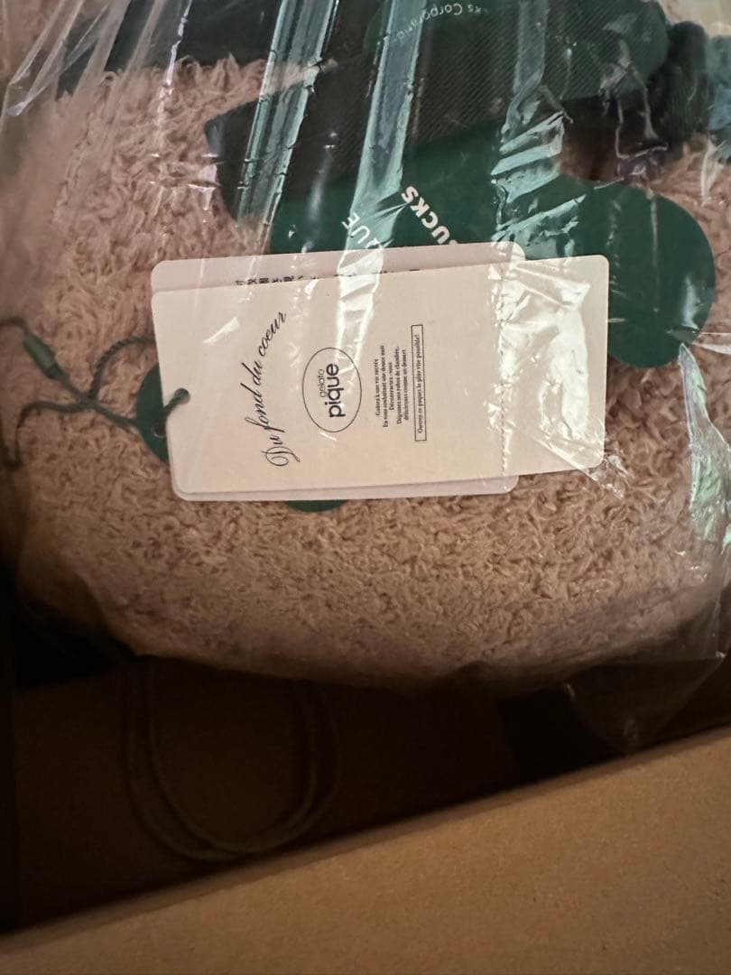 スターバックス ジェラートピケ　ジェラートベアティッシュケース　ぬいぐるみ