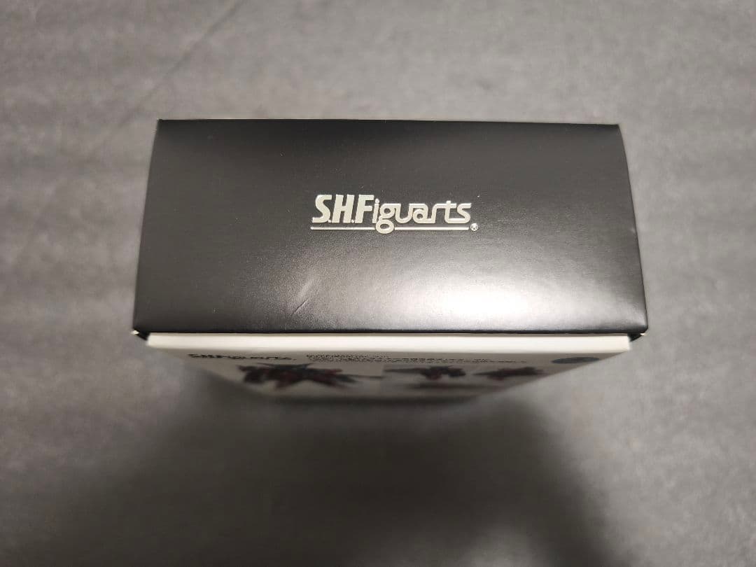 【未開封】S.H.Figuarts（真骨彫製法） 仮面ライダー ダークキバ