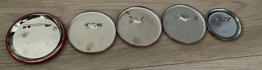 ディズニー　ピンバッジ　缶バッジ　約200個　まとめ売り　ピン