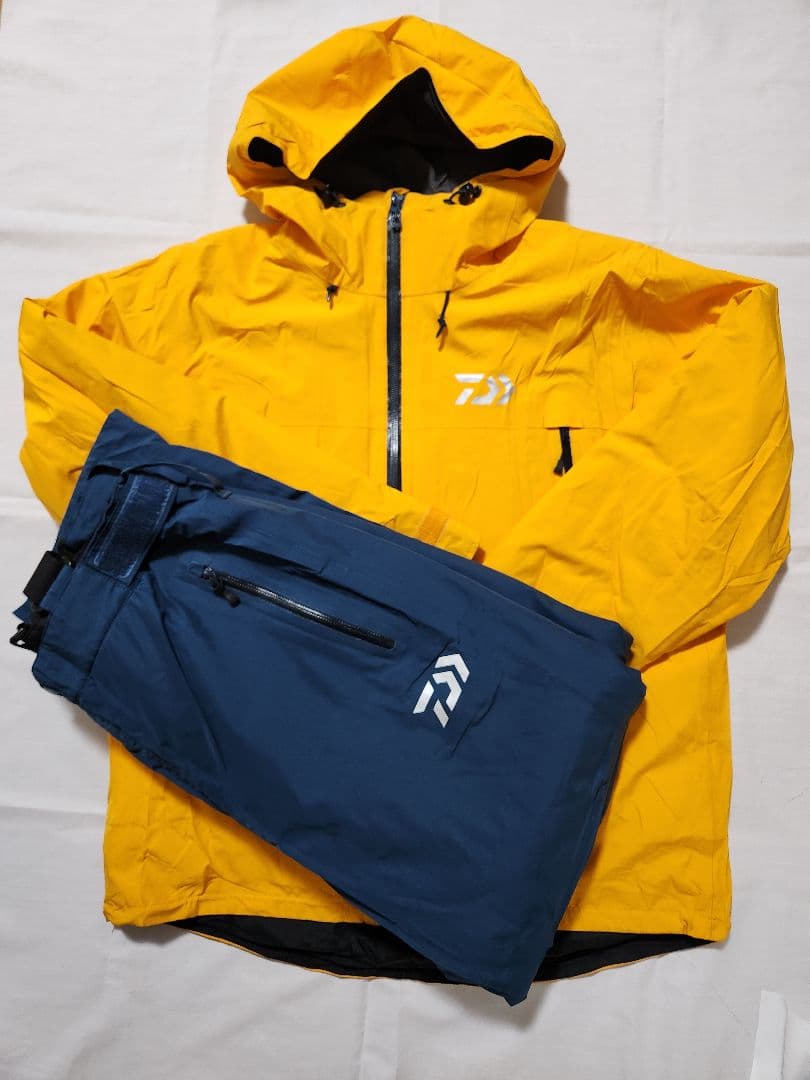 ダイワ ゴアテックス 防寒着 DW-1909 上下　サイズ:L