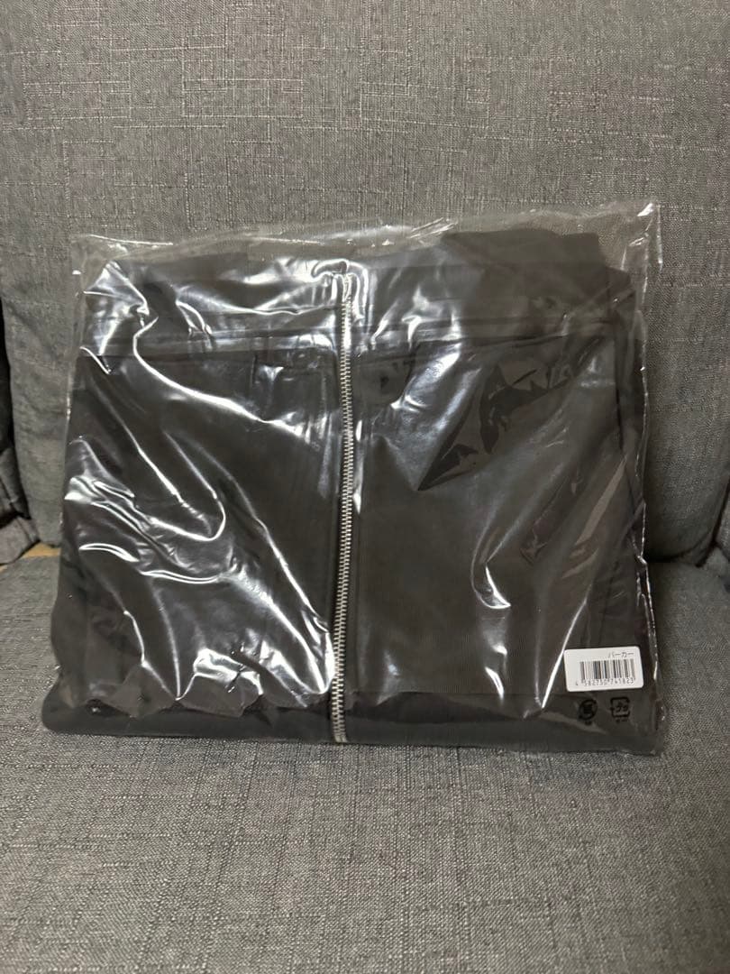 SixTONES パーカー　新品　未開封　MILESixTONES