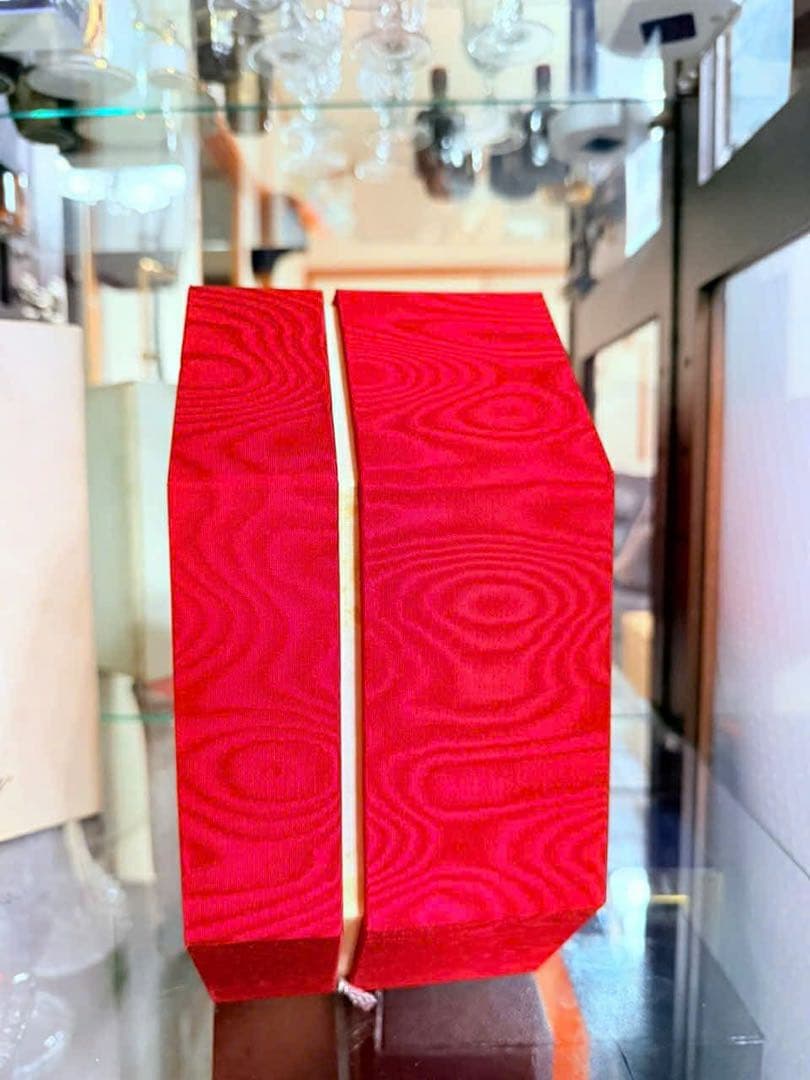 REMY MARTIN Louis XIII Cognac 赤い八角形パッケージ