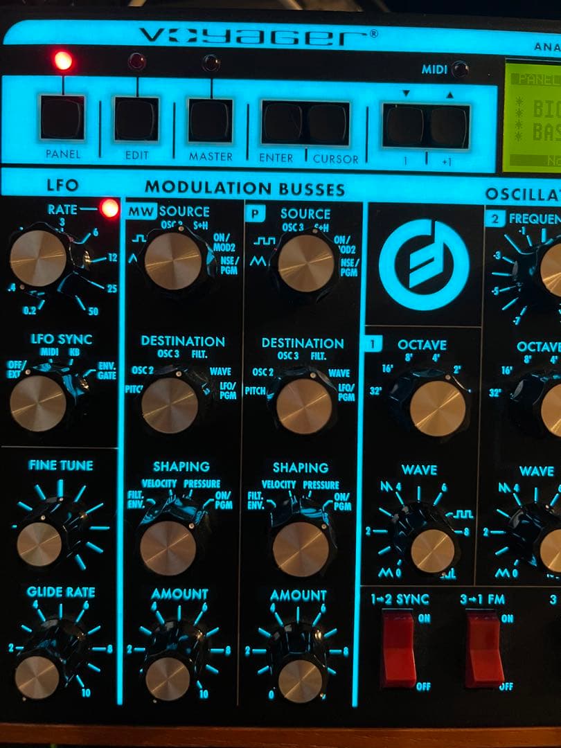 鍵盤楽器 Moog Voyager