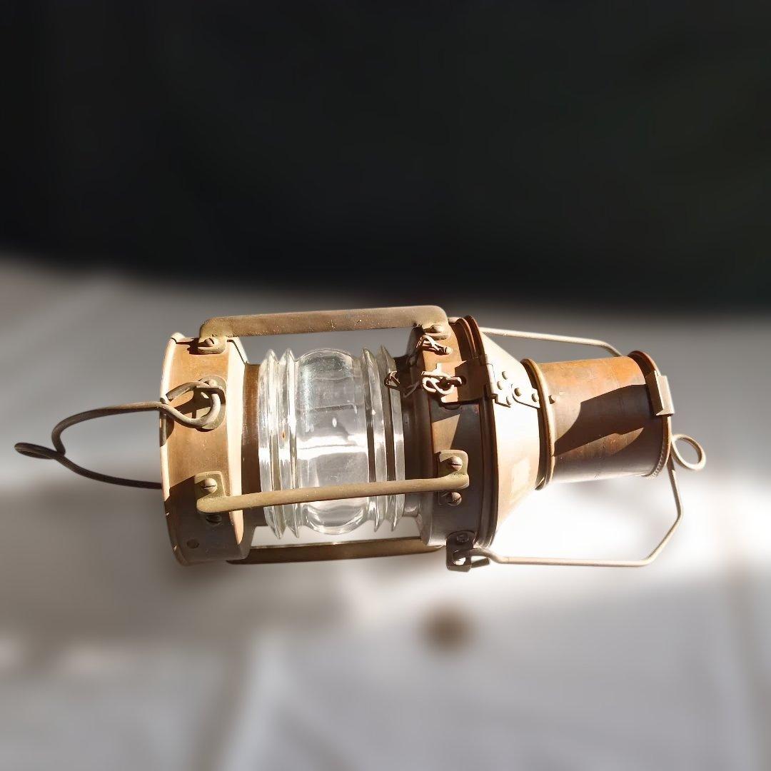 40.ブラウンランタン 金属製 ガラスシェード付き