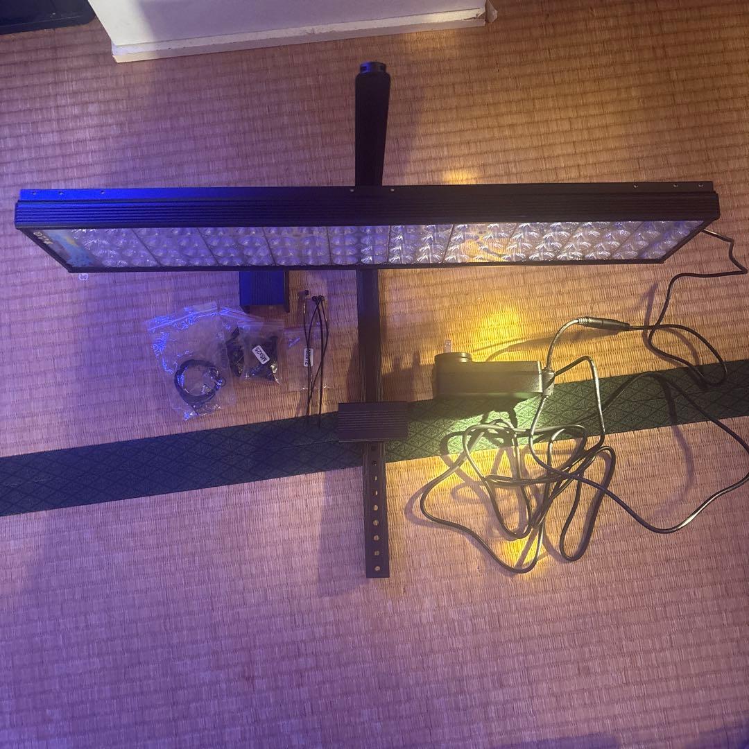 Pop Bloom LED水槽ライト 60cm リモコン付き