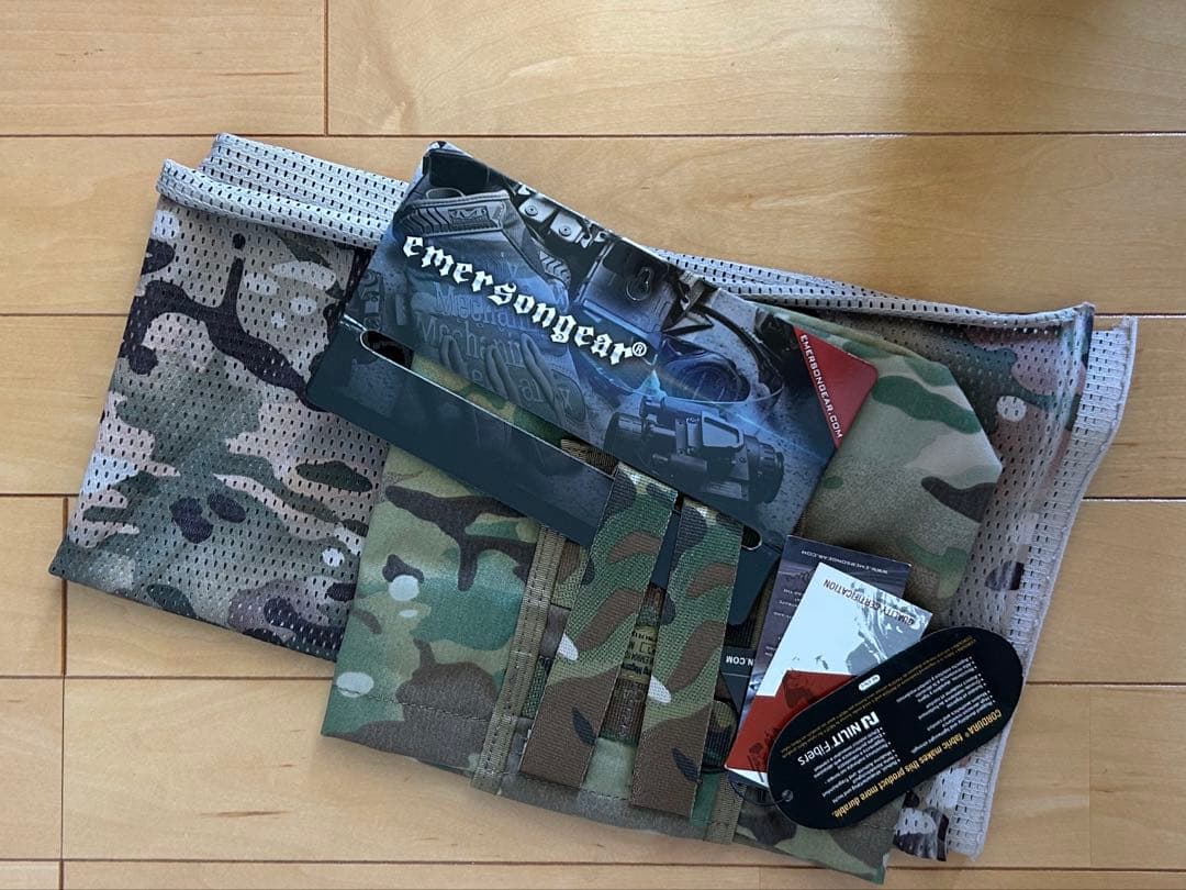 ライラクスマルチカム戦闘服上下セット