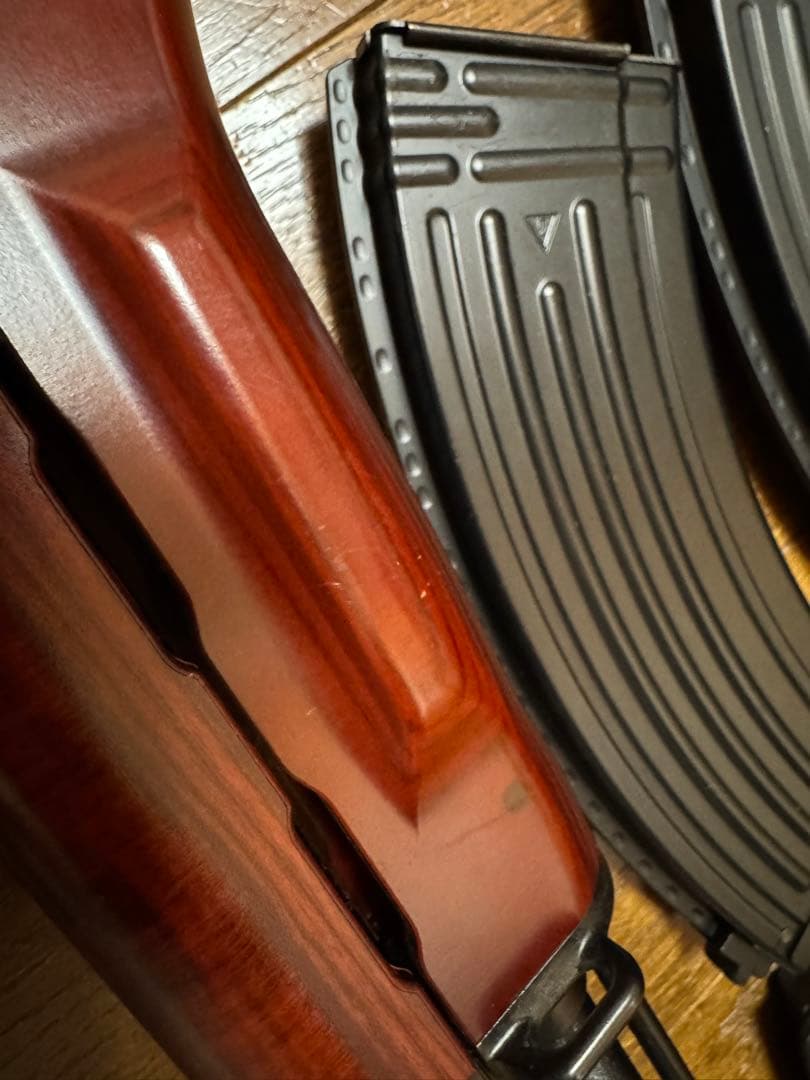 東京マルイ　AKM 箱無し　マガジン4個付き