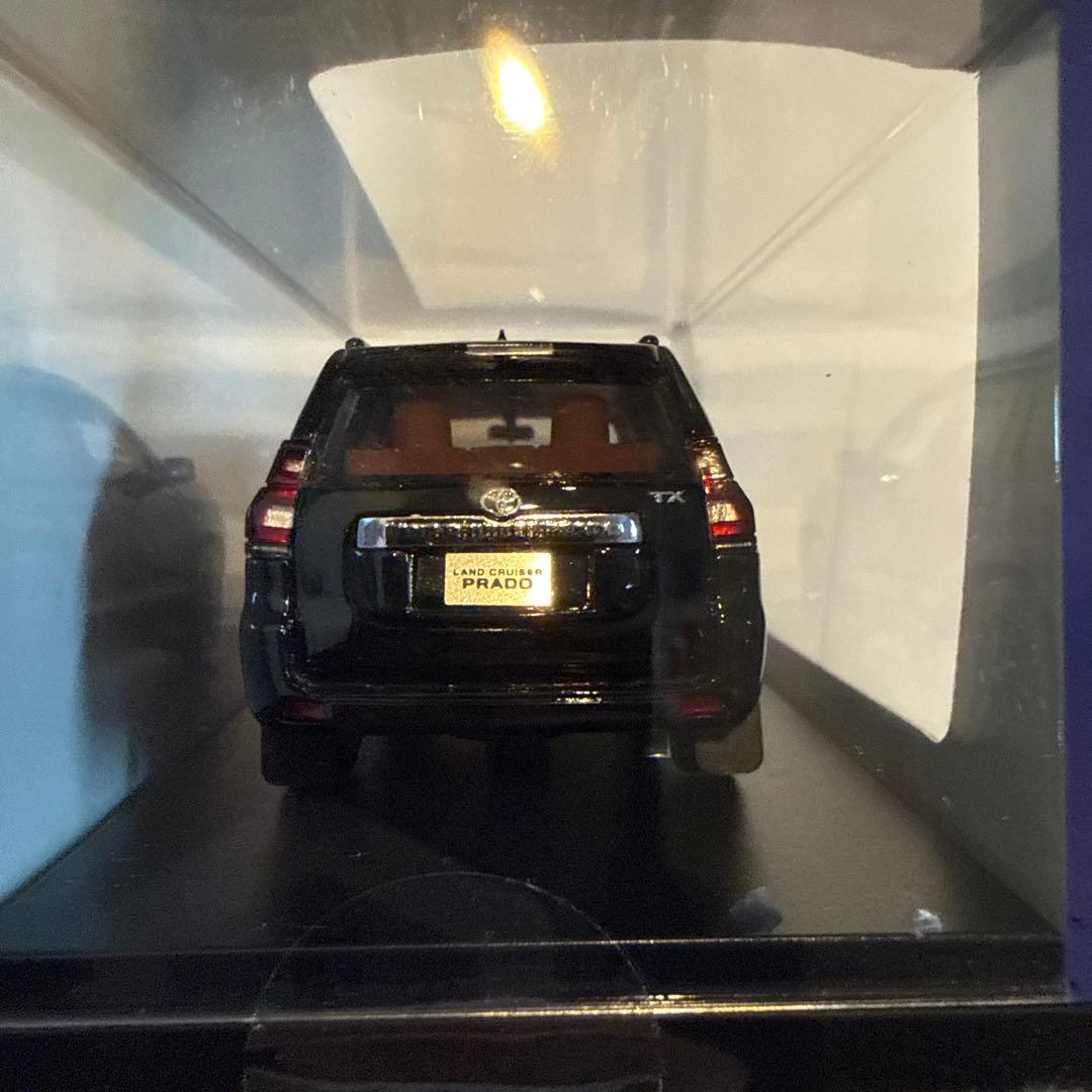 美品　ランドクルーザープラド　ミニカー　７０周年　ブラック　ハイストーリー