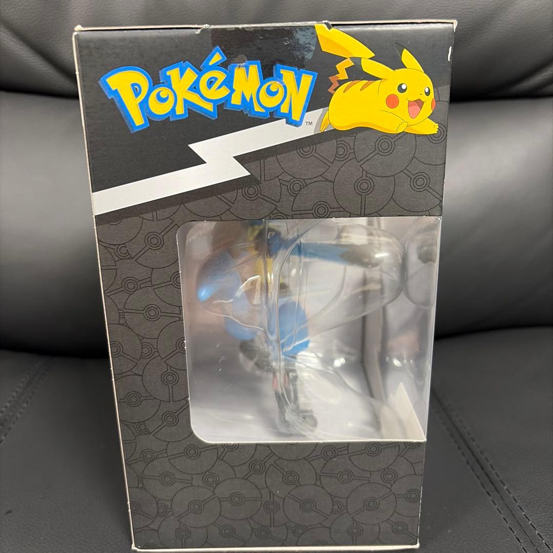 ポケモン　ルカリオ　フィギュア