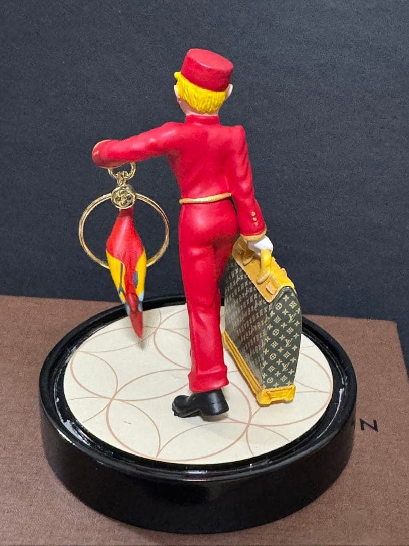 Louis Vuitton ベルボーイ フィギュア