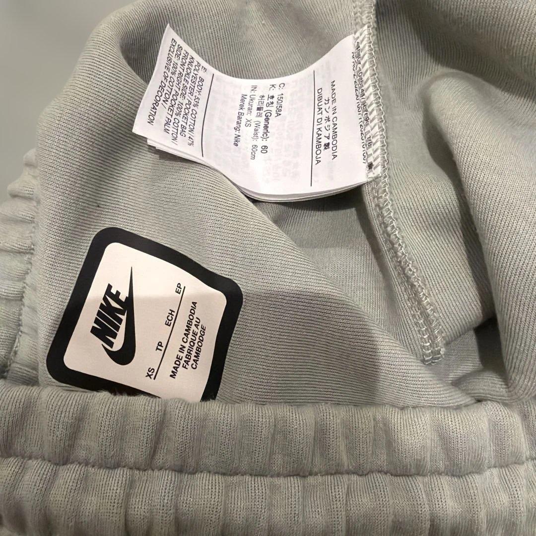 Nike レディース　テックフリース　上下セット オリーブグリーン