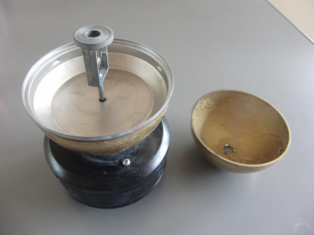 地球儀型鉛筆削り