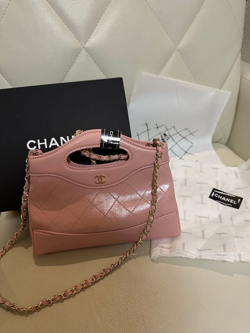 新品ノベルティ　 ショルダーバッグ　ゴールドチェーン　ピンク　RFIDタグあり