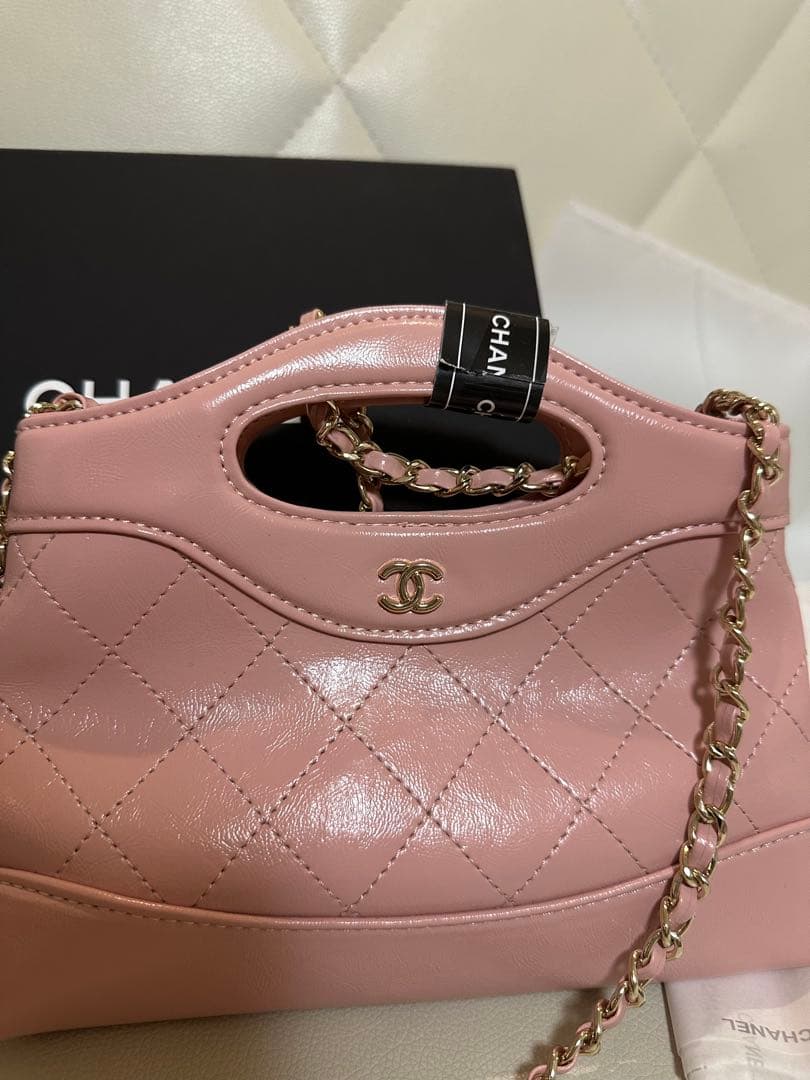 新品ノベルティ　 ショルダーバッグ　ゴールドチェーン　ピンク　RFIDタグあり